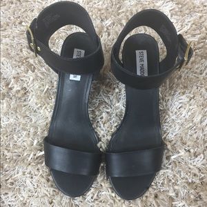 Steve Madden black sandals size 9